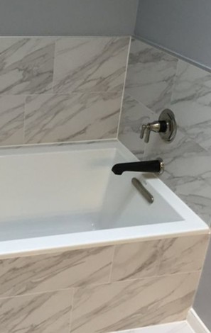 Resurfacing-Carousel-Tub1